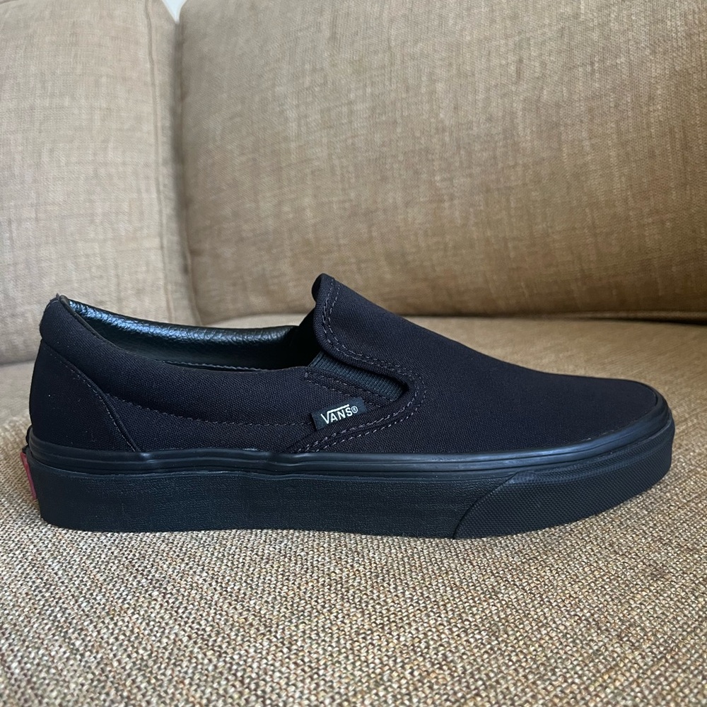 Vans Women’s Black Classic Slip-On - Picture 2 of 5